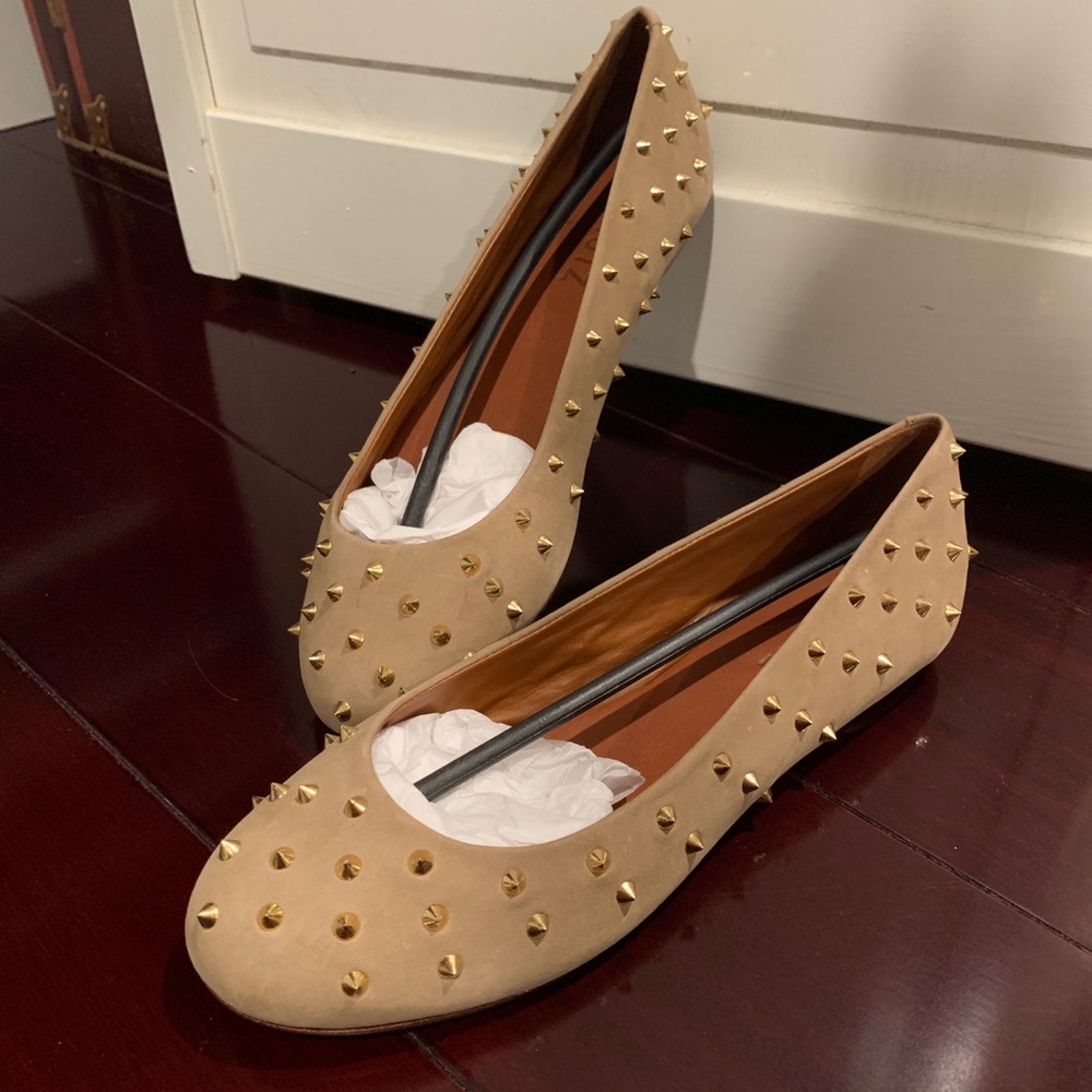 Schutz Studded Ballet Flat size 5 NEVER WORN